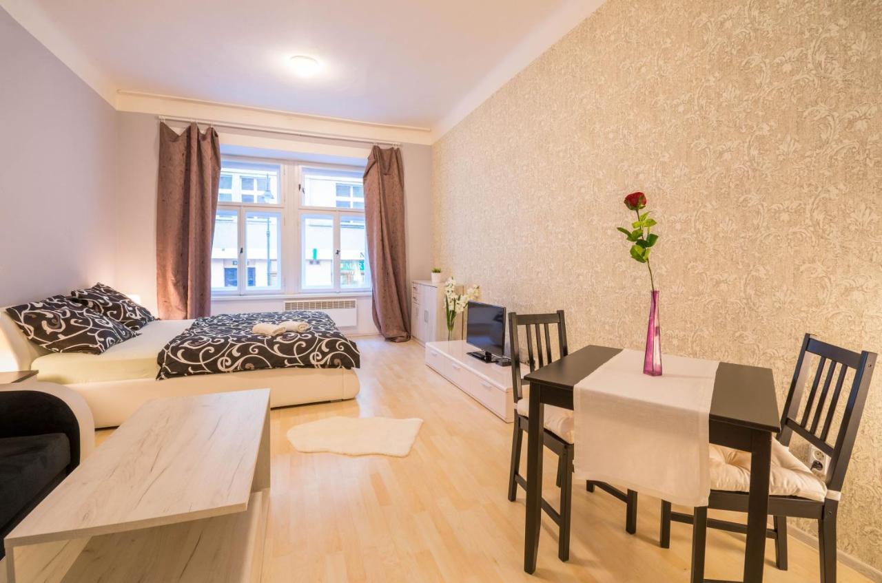 Chest Design Apartments Prag Exterior foto