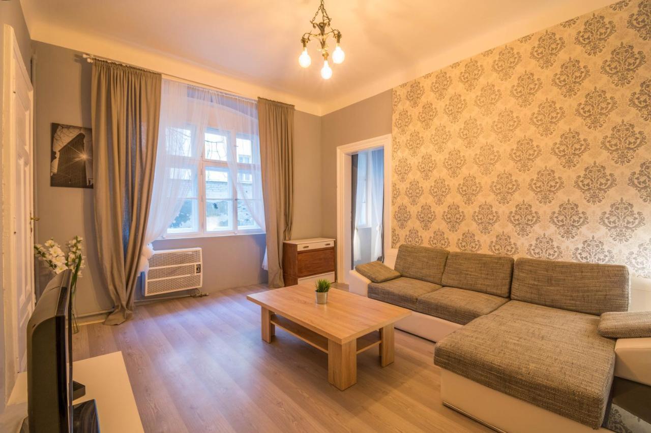 Chest Design Apartments Prag Exterior foto