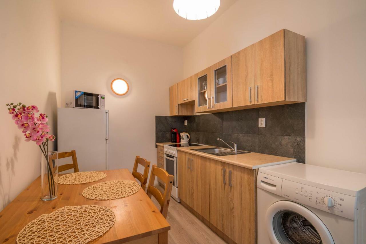 Chest Design Apartments Prag Exterior foto